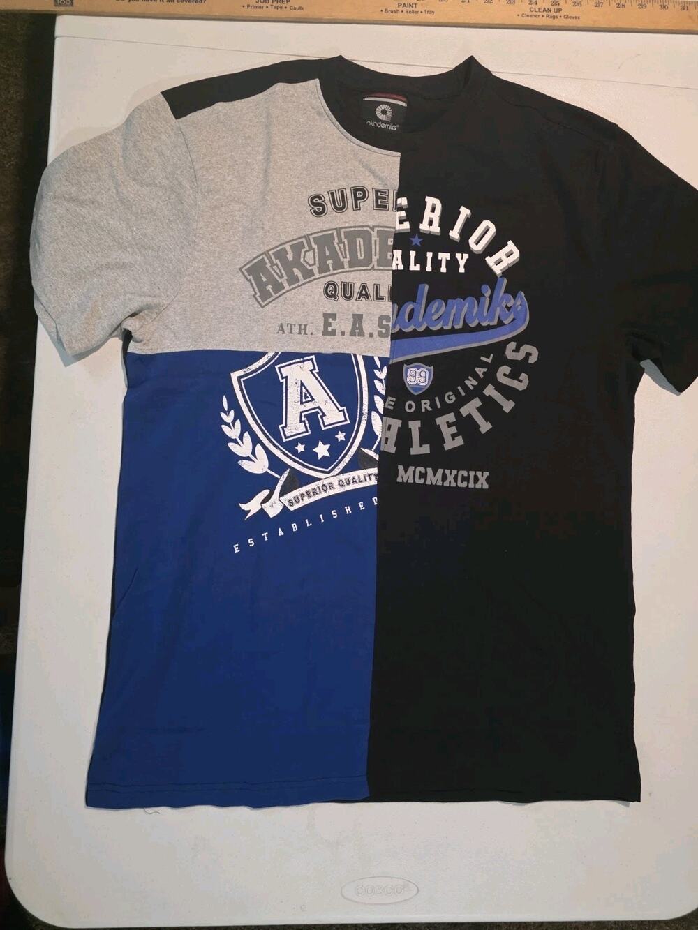 Akademiks T Shirt Mens XL Y2K Hip Hop Streetwear Colorblock Varsity Graphic